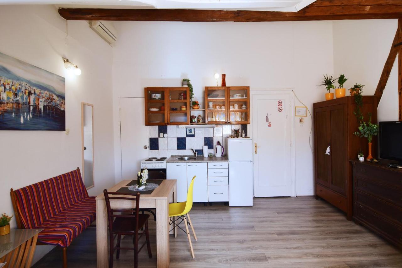 Ferienwohnung Rosi Split Exterior foto