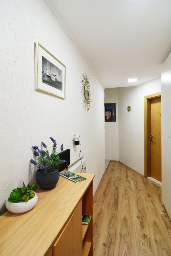 Ferienwohnung Rosi Split Exterior foto