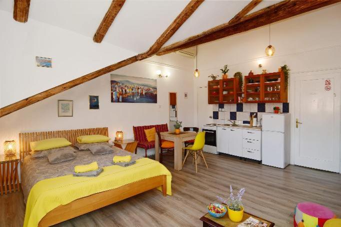 Ferienwohnung Rosi Split Exterior foto